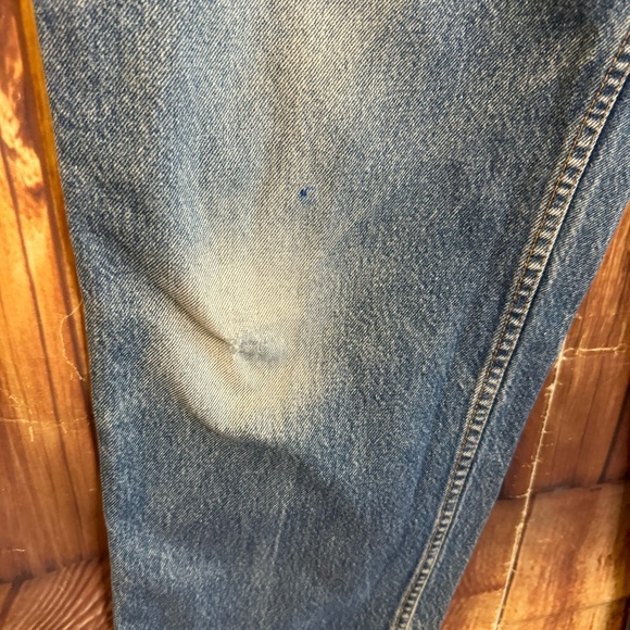 Levi’s Signature 530 Men’s Regular Fit Distressed Denim Blue Jeans Size 42x32 - Picture 3 of 7